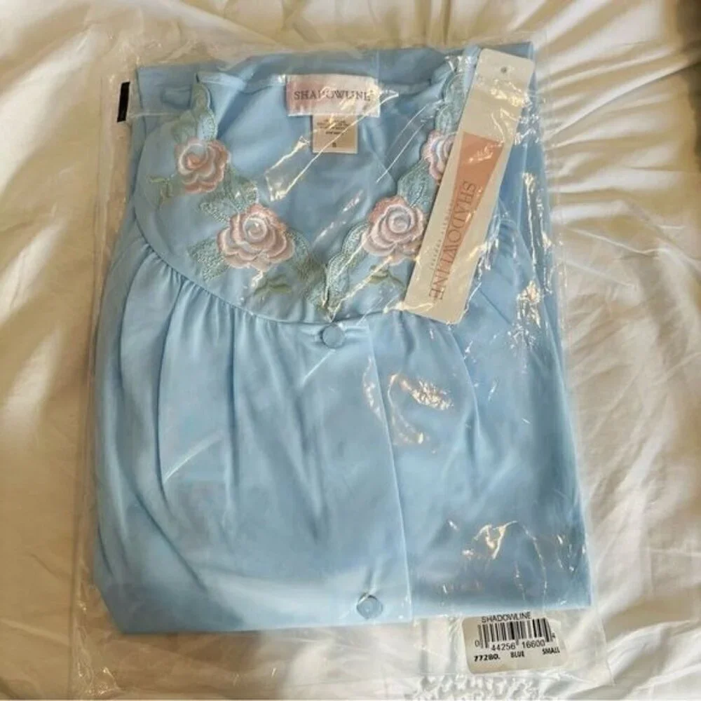 Shadowline Petals 53 Inch Long Sleeve Gown - Blue 33280 Size Small